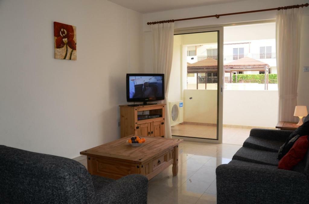 2 Bedroom Poolside Apartment E9 Peja Zewnętrze zdjęcie